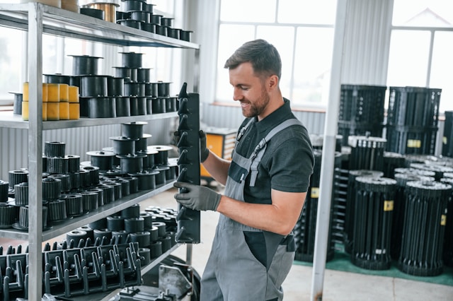 DIY vs. Pro: Which Home-Service Marketing Strategy Costs More in the Long Run?